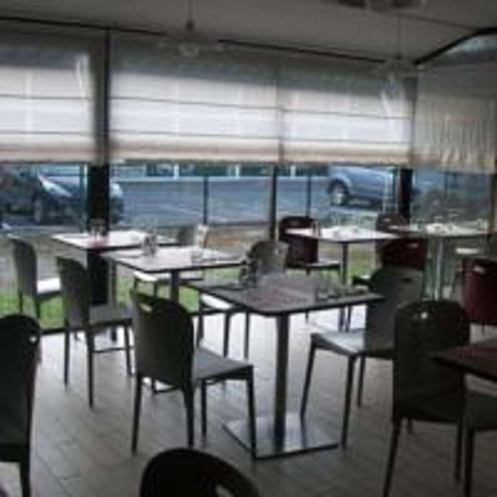 Kyriad Tarbes Bastillac Restaurant billede