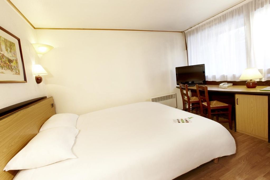 Kyriad Tarbes Bastillac Værelse billede